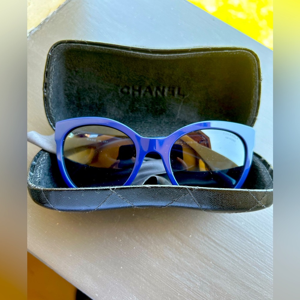 CHANEL SUNGLASSES